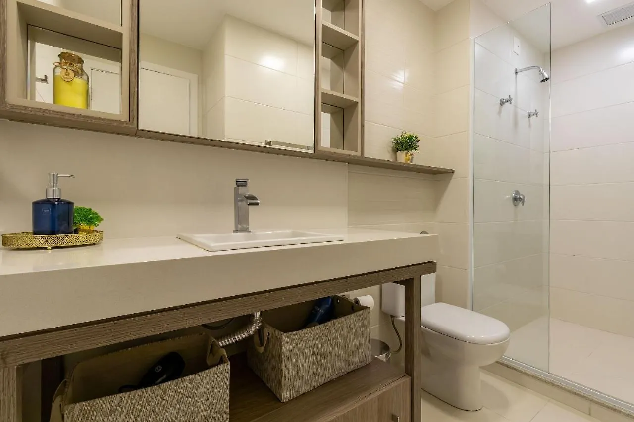 Apartamento Com Vista Mar Em Condominio De Luxo Bombinhas 0*,  Brazil